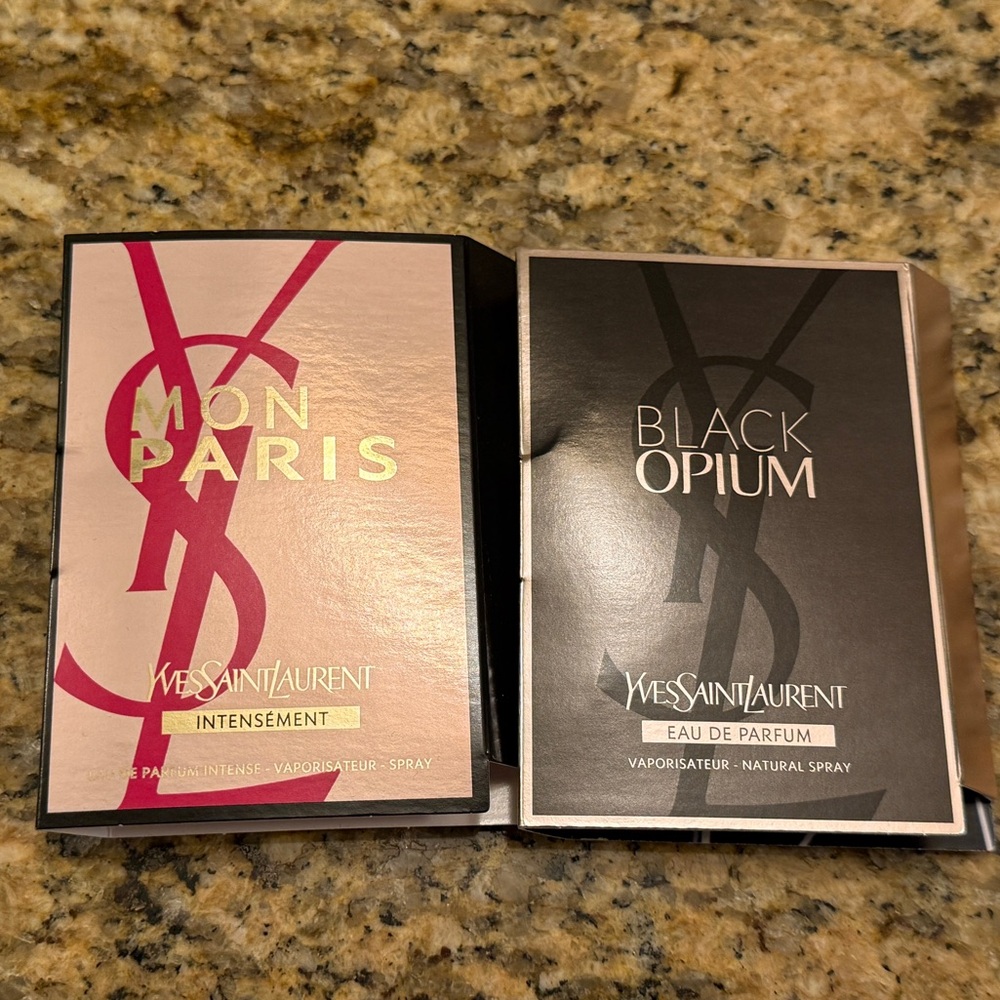 2 Yves Saint Laurent Black Opium sample spray